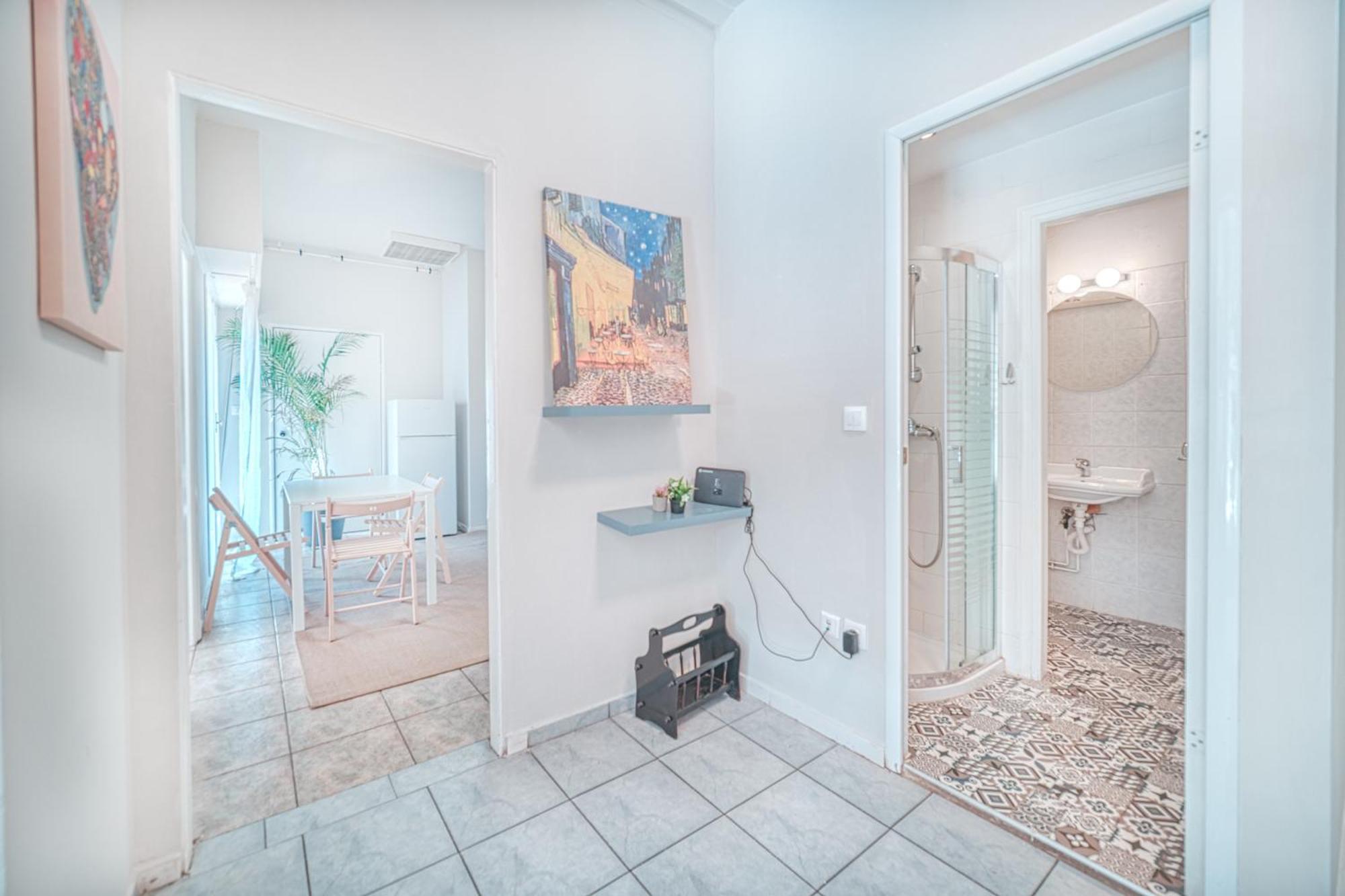 Fix Apartment *
